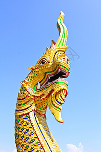 泰国寺的长永之王首都国王蓝天游客蓝色寺庙王国金子牙齿奢华图片