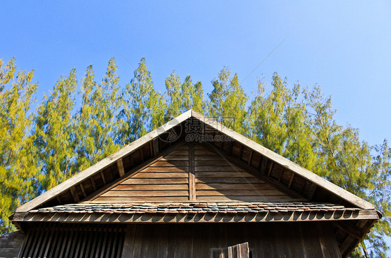 南泰国住宅Gable屋顶的详情图片