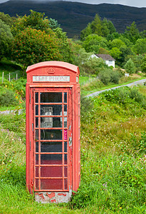 旧红色电话箱历史性摊位场地盒子电讯电话公用民众乡村古董图片