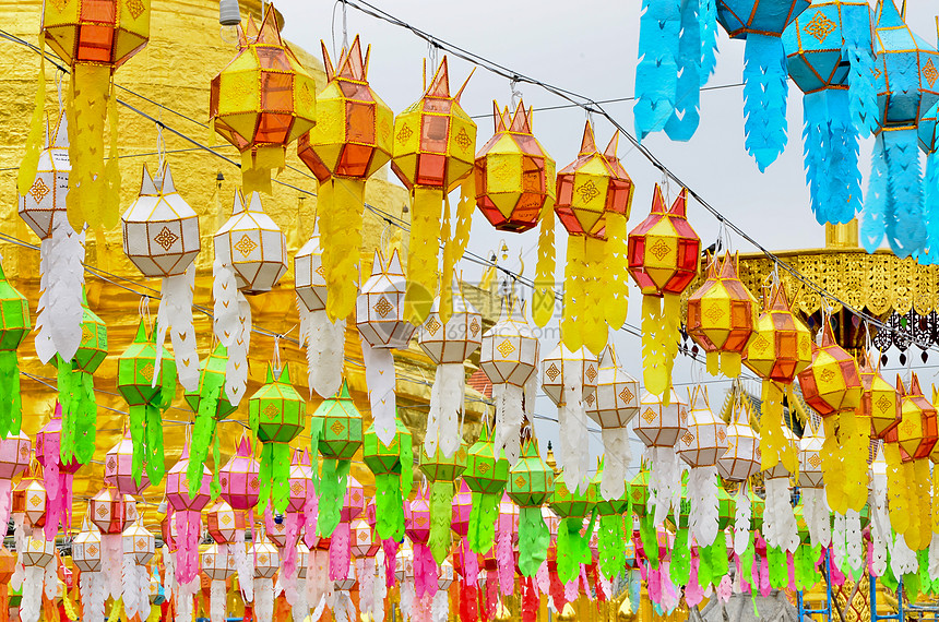 灯笼天空蜡烛节日气球旅行派对游客文化宗教庆典图片