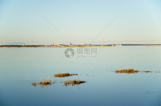 来自海岸的视图图片