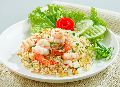 有虾或虾的炒米饭 尝到亚洲食物的味道薄荷主菜厨房酱料海鲜展示享受餐厅烹饪蔬菜图片