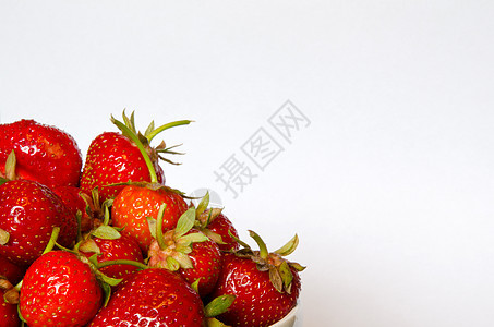 草莓盘子美食食物饮食反射蔬菜甜点浆果产品叶子图片