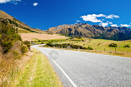 风景道路天空旅行土地国家蓝色车道沥青曲线运输乡村图片
