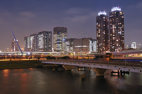 Odaiba夜间 东京建筑学城市窗户景观反射照明图片