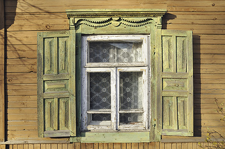 木木窗口黄色玻璃绿色状况窗户片状房子建筑百叶窗图片