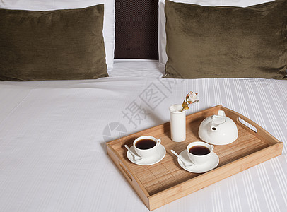 旅馆房间卧室住宅飞碟旅行面包奢华咖啡床单风格花朵高清图片