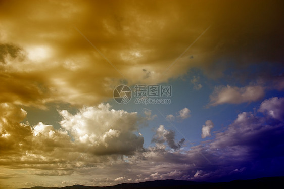 云预报天气季节图片