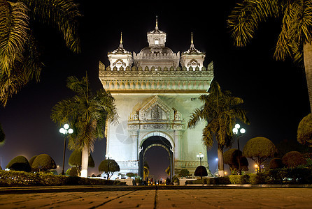 晚上帕图凯拱门 在万岁 劳斯纪念碑图赛地标建筑风景城市遗产万象图片