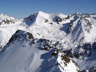 白山冰川滑雪场景天空岩石顶峰环境冻结假期爬坡图片