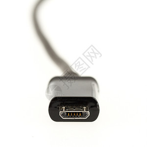 白色上隔离的小型USB电缆图片