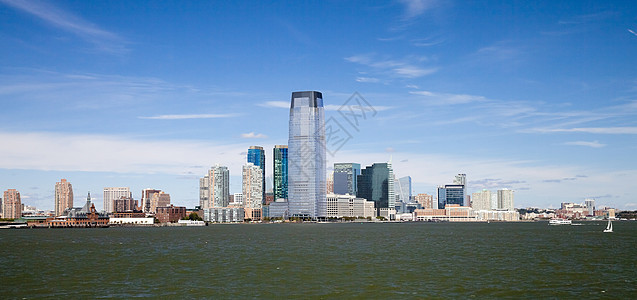 新泽西州港口球衣蓝色运输摩天大楼火车商业房子天空城市图片