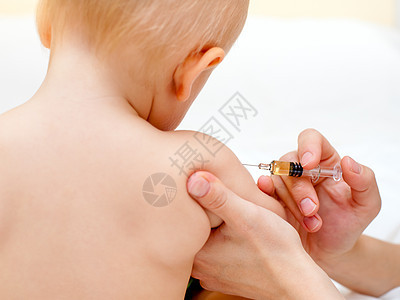 给小婴儿注射注射器病人发烧肌肉感染肩膀医生流感孩子诊所图片