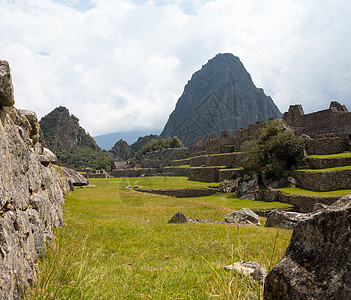 秘鲁库斯科地区的废墟梯田旅行遗产墙壁村庄历史性假期文明建筑图片