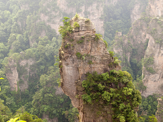 张家吉的岩石山遗产公吨柱子化身石头悬崖岩溶国家风景公园图片