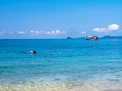 火种和游乐蓝色潜泳石头冲浪布里漂浮银行风景场景支撑图片