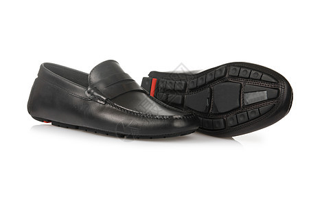 白色男性鞋子的时装概念黑色鞋类皮革齿轮骡子反射靴子正装男人脚跟图片