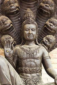 古老的泰国石佛雕像天际历史性游客佛教徒历史连体旅游建筑学金子文化图片