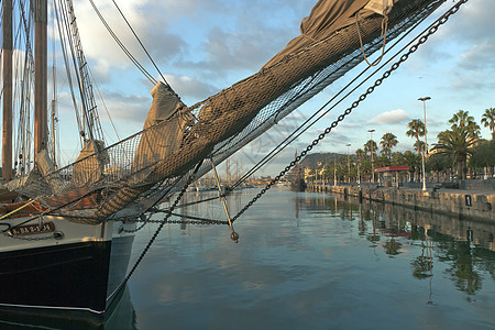 帆船和帆船力量港口摄影索具旅行航行运输电缆扫视绳索图片