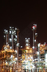 Petro和化工厂     夜间现场植物工业车站技术活力管道生产工厂力量管子背景图片