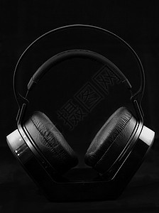 黑色背景的耳机文化音乐播放器耳朵金属流行音乐电子产品体积塑料电气音乐图片
