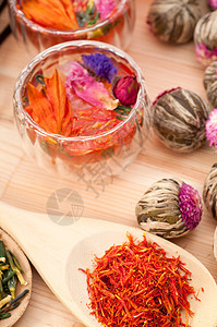 香草天然花卉茶和干花治疗芳香杯子花瓣药品茶点玫瑰酿造叶子茶壶图片