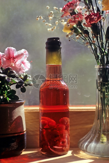 草莓醋瓶图片