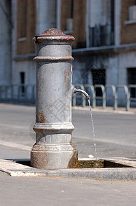 罗马自由喷泉历史鼻子艺术食物饮料石头民众街道旅行金属图片