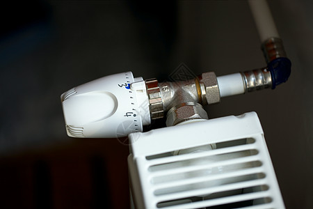 光辐射器气体温暖器具金属建筑学温度活力散热器管子房间图片