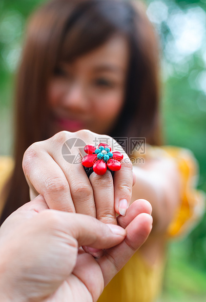 爱情夫妇协议女士朋友夫妻女孩母亲友谊帮助皮肤希望图片