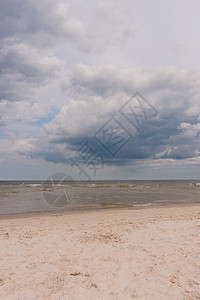 科洛布扎格海滩下雨码头天气海滩生态波浪鸟类海鸥晴天天空图片