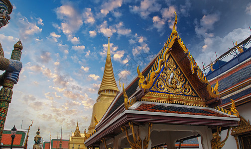 泰国 著名的曼谷寺庙  卧佛寺的美丽色彩宗教建筑学连体佛教徒旅行建筑蓝色艺术文化游客图片