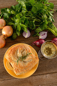 巴黎洋葱汤蔬菜百里香餐巾烹饪起动机食物面包洋葱美食草药图片