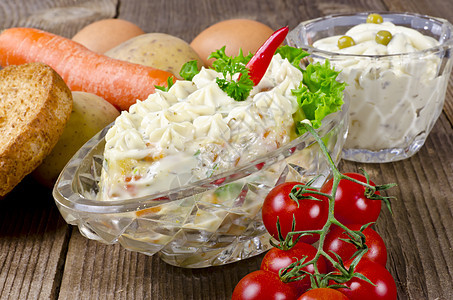波兰菜沙拉加蛋黄酱饮食植物盘子抛光豆子豪华版美食杂货店蔬菜面包图片