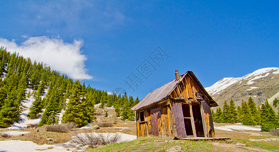 科罗拉多圣胡安山鬼城的一座保留房屋工程师天空旅游旅行鬼城冒险山脉肉桂动物叉子图片