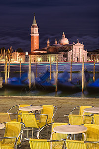 夜里威尼斯天空缆车城市地标吸引力餐厅运河旅行景观场景图片