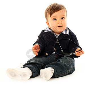 穿着外衣的漂亮男孩牛仔裤生活条纹眼镜儿子儿童婴儿孩子外套家庭图片
