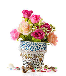 玫瑰和马赛克花盆 我做了我自己的马赛克花盆绿色植物群粉色花瓶工艺手工婚礼手工业图片