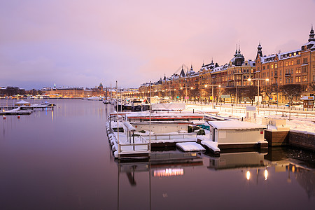 黄昏时的斯德哥尔摩市风景图片