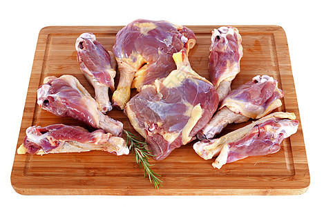 鸭肉工作室迷迭香红肉砧板鸡腿木头食物家禽图片