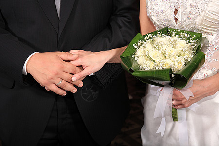 婚前花束新娘婚姻戒指婚纱仪式婚礼结婚日夫妻白色白玫瑰图片