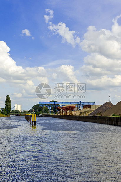 工业港口建筑起重机运输航行运河建筑学货物蓝色三桅码头图片