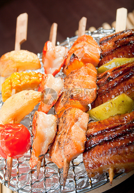 日式日本单菜海产食品沙爹盘子烧烤推介会鳗鱼海鲜美食烹饪餐厅白色图片