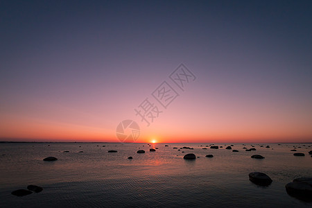 海面日落的好景色热带射线天际场景海岸线海景橙子海浪海洋金子图片