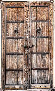 旧木门入口房子木头历史门把手照片古董金属建筑学建筑图片