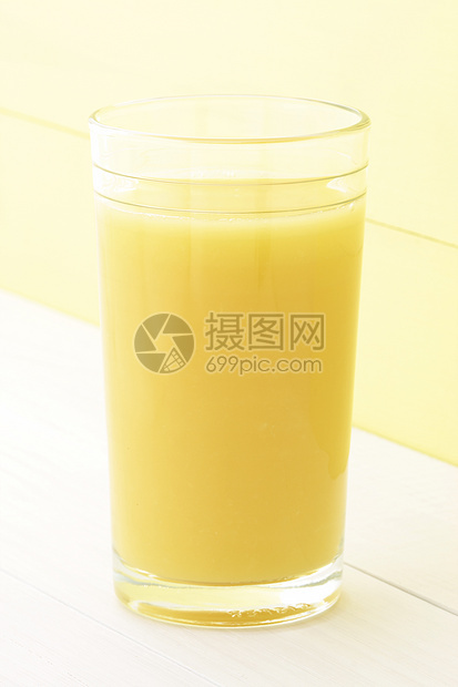 新鲜的橙汁水果饮料橙子果汁瓶橙色纤维果汁图片