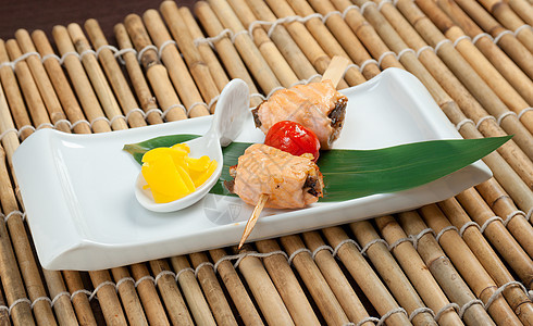 日本白菜鲑鱼餐厅食物盘子推介会烹饪烧烤白色美食竹子图片