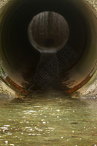 排水管道出口建筑学喷泉石头渡槽激流技术蓝色建筑灌溉图片