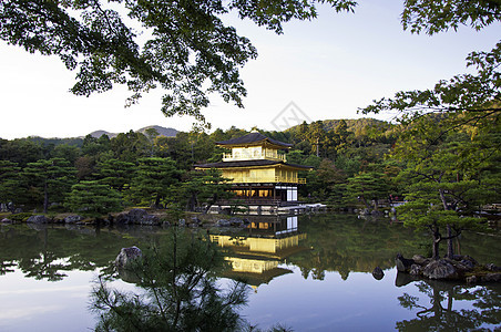 京阁寺 日本京都著名的金宫殿图片