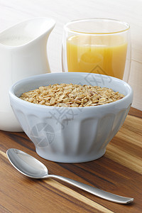 美味健康早餐好吃小吃橙汁奶油营养酸奶粮食玉米片水果饮料谷物图片